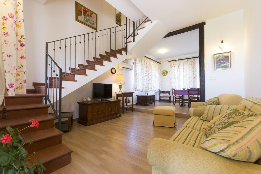 Orange Park - Agriturismo Villa มิสแตร์เบียงโก ภายนอก รูปภาพ